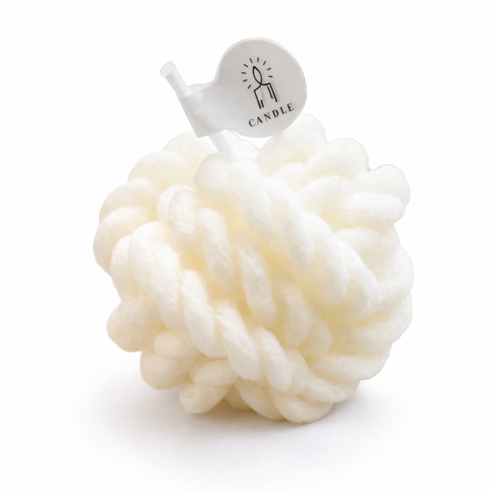 Ball of Yarn Shaped Aromatherapy Smokeless Candles, with‎ Box NWT